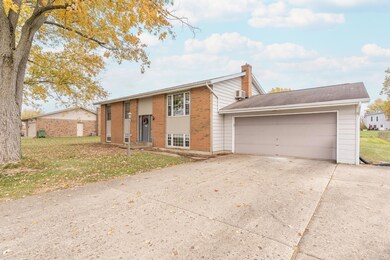 2642 Broadway Sidney-6