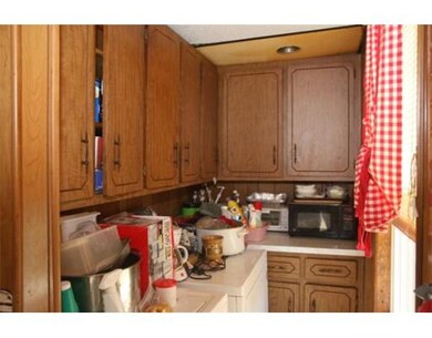 20 Summerhill Ave, Worcester, MA 01606 - photo 4