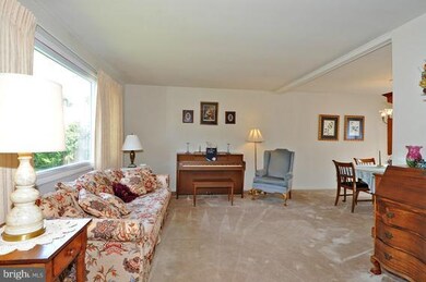 2301 Whitby Ct, Catonsville, MD 21228 - photo 7