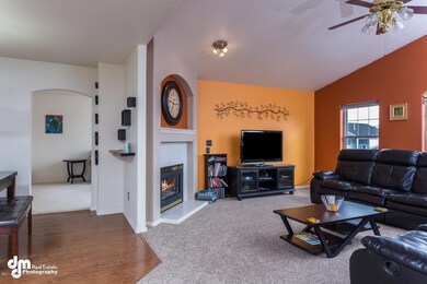 LIVING RM