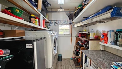 1071 Donegan Rd unit 502, Largo, FL 33771 - photo 7