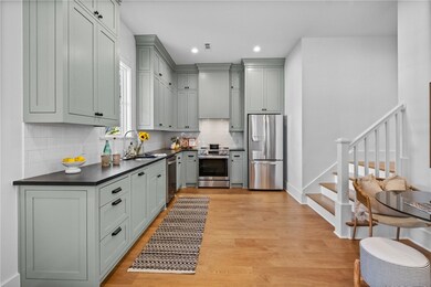 275 E 11th St, Fayetteville, AR 72701 - photo 5