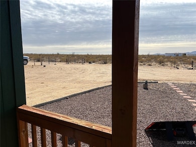 15255 S Cameron, Yucca, AZ 86438 - photo 3