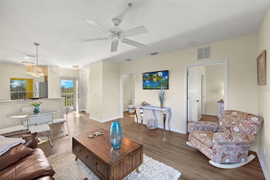 2060 Willow Hammock Cir unit 304, Punta Gorda, FL 33983 - photo 5