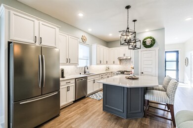 28746 Shoalhaven Ct, Fulshear, TX 77441 - photo 4