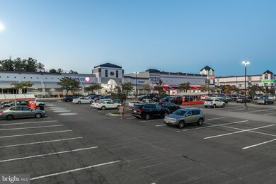 12491 Hayes Ct unit 302, Fairfax, VA 22033 - photo 3