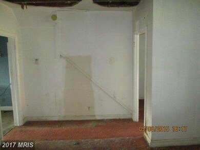 5402 Clover Rd, Baltimore, MD 21215 - photo 5