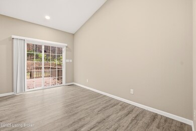 9101 Mitchell Ln, Louisville, KY 40272 - photo 7