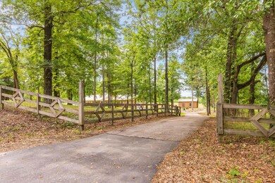 3138WCentralRd-1