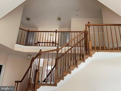 8517 Silverview Dr, Lorton, VA 22079 - photo 6