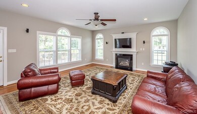 9367 Topfield Ct, Mechanicsville, VA 23116 - photo 6