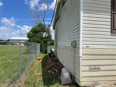 7121 Old Massey Ranch Rd, Pearland, TX 77584 - photo 4