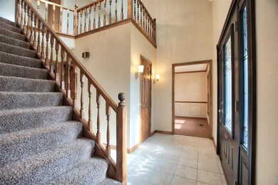 5355 W Sherwood Dr, Newburgh, IN 47630 - photo 3