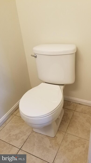 3539 Cherry Hill Ct, Beltsville, MD 20705 - photo 4