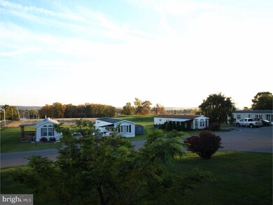 80 Quarry Rd unit 23, Kutztown, PA 19530 - photo 2