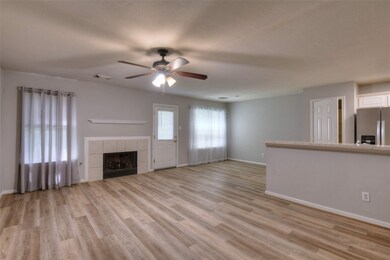 67 N Walden Elms Cir, Spring, TX 77382 - photo 7