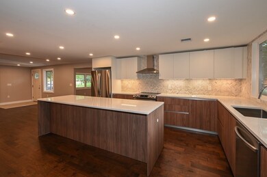 61 Gregory Rd, Framingham, MA 01701 - photo 2