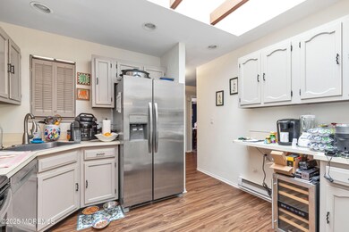 21 Auburn Ct, Red Bank, NJ 07701 - photo 7