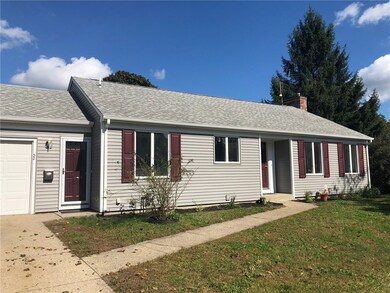 32 Woodbine St, Pawtucket, RI 02860 - photo 2