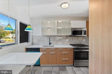 7 Twin Rivers Dr N, East Windsor, NJ 08520 - photo 5