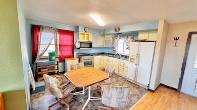 13706 70th St SW, Amidon, ND 58620 - photo 7