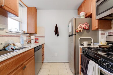 121 Garrison Ave unit 102, Jersey City, NJ 07306 - photo 4