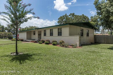 7156 Singapore Rd, Jacksonville, FL 32216 - photo 2