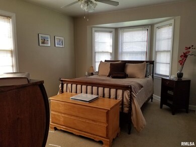 614 Wichita Ave, Lincoln, IL 62656 - photo 7