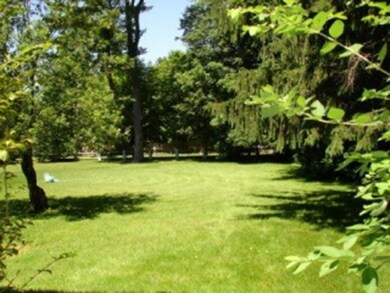 8 Schaller St unit B, Wellesley, MA 02482 - photo 3