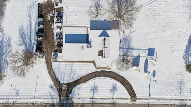 600 W Cavanaugh Rd, Lansing, MI 48910 - photo 2