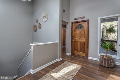 1233 Lakeview Dr, Cross Junction, VA 22625 - photo 5