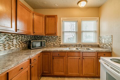 1413EThayerAve111021_0017