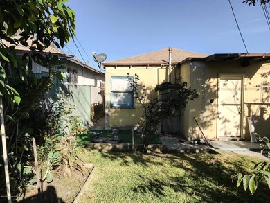 2048 E Hatchway St, Compton, CA 90222 - photo 3