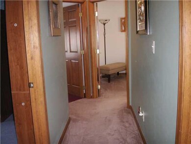 7158 Mallard Ct, Niagara Falls, NY 14304 - photo 7