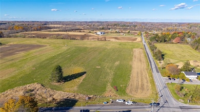 1495 W Bloomfield Rd, Honeoye Falls, NY 14472 - photo 3