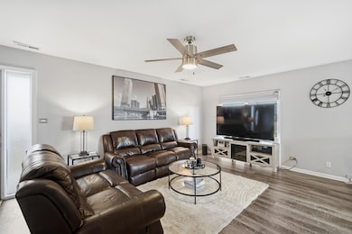 1288 E White Water Ln, Palatine, IL 60074 - photo 3