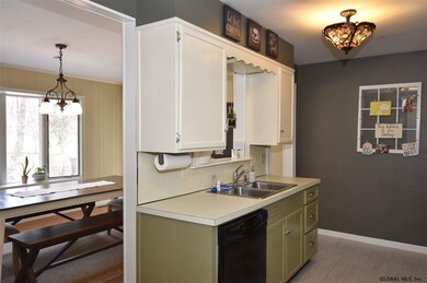 9 David Dr, Schenectady, NY 12302 - photo 7