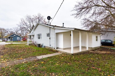 706 N Main St, Nappanee, IN 46550 - photo 4
