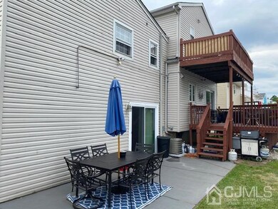 46 Charlotte St, Carteret, NJ 07008 - photo 5