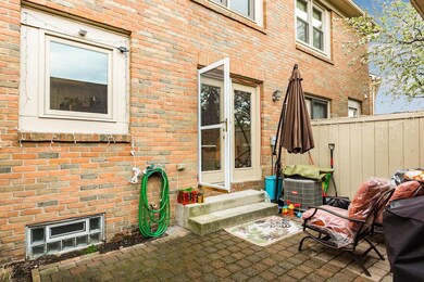 06b 1755 Connors Point