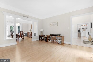 21309 Glendevon Ct, Germantown, MD 20876 - photo 4