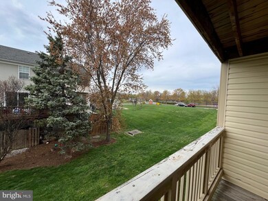 11002 Koman Cir unit 202, Manassas, VA 20109 - photo 2