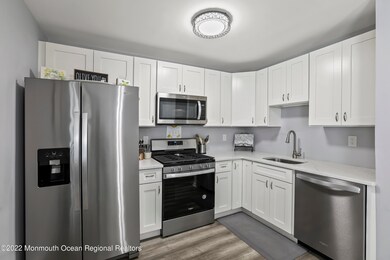 82 Cliffwood Ave unit 18C, Cliffwood, NJ 07721 - photo 2