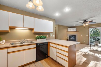 110 Vicky Ln unit 10, Williamsburg, IA 52361 - photo 7