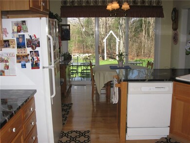 7 Misty Ct, Wakefield, RI 02879 - photo 2