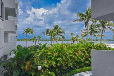 La Palma unit 2020, Palm Beach, FL 33480 - photo 2