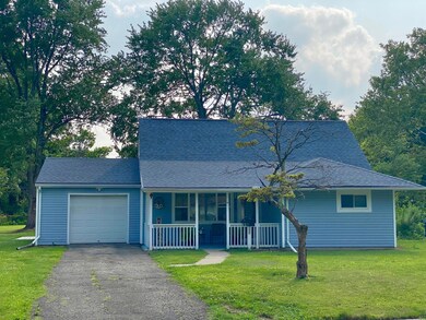 555 Virginia Cir W, Columbus, OH 43213 - photo 2