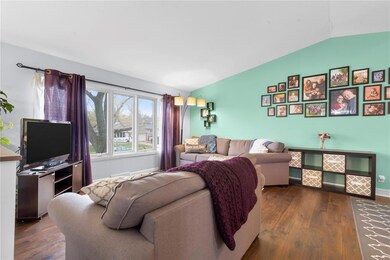 2620 Falbrook Dr NE, Cedar Rapids, IA 52402 - photo 3