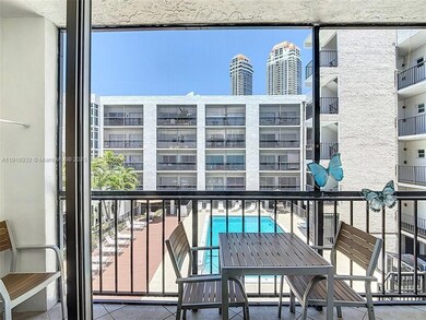 201 178th Dr unit 315, Sunny Isles Beach, FL 33160 - photo 2