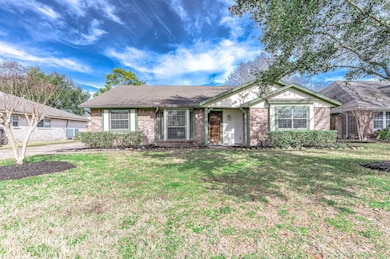 1820 Goode St, Alvin, TX 77511 - photo 3